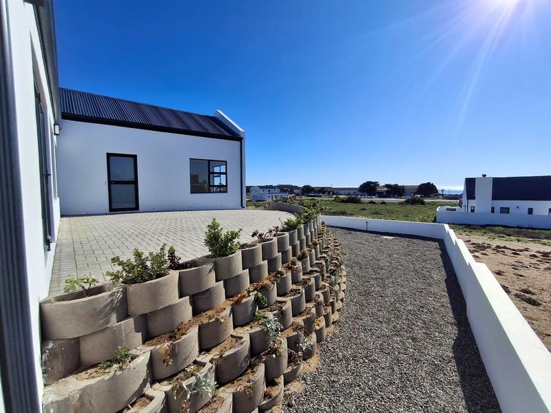 4 Bedroom Property for Sale in Da Gama Bay Western Cape